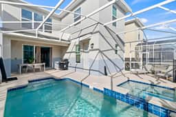 5BR home w/ pool, hot tub & lazy river access