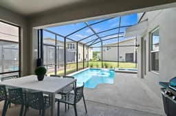 5BR themed home w/ pool, lake & gym access