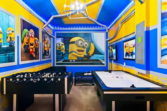 5BR Villa | Game Room + Spa | 12 Min to Disney