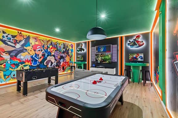 9BR home w/ pool, arcade & themed rooms